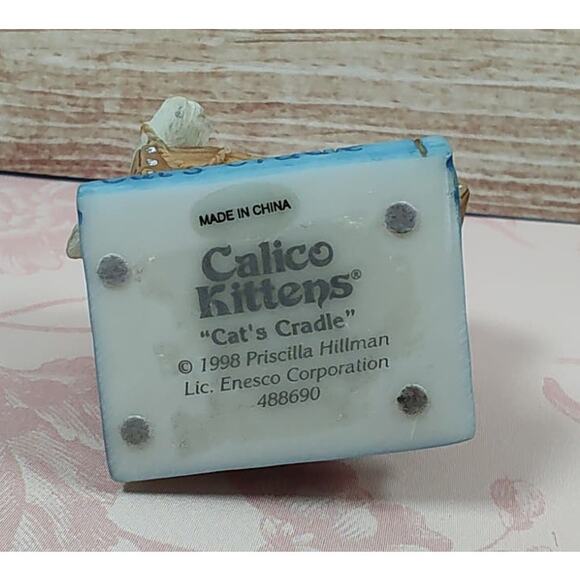 Calico Kittens by Patricia Hillman & Enesco Cat's Cradle #488690 1998 - Picture 6 of 6